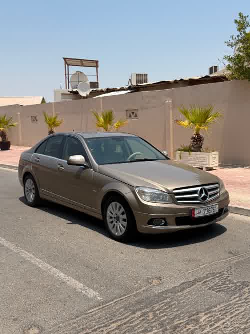 Mercedes C200 2008 in Qatar